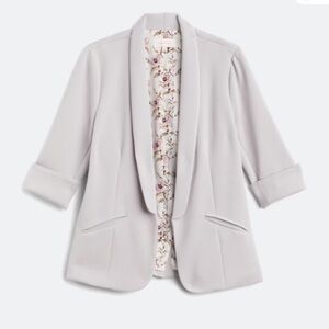 Skies Are Blue Soft Gray Blazer *size L*